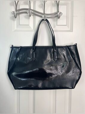 Carpisa Textured Patent Leather Tote Bag